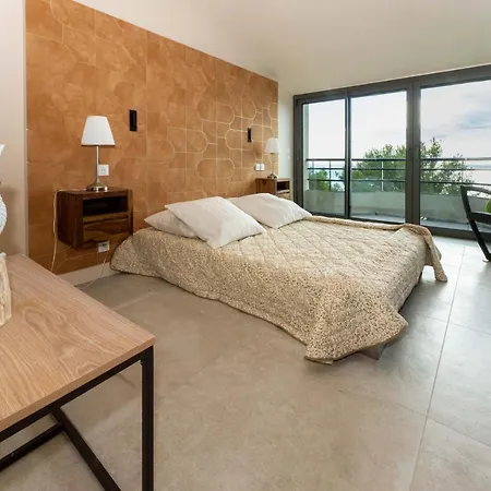 Bellevue سُت
